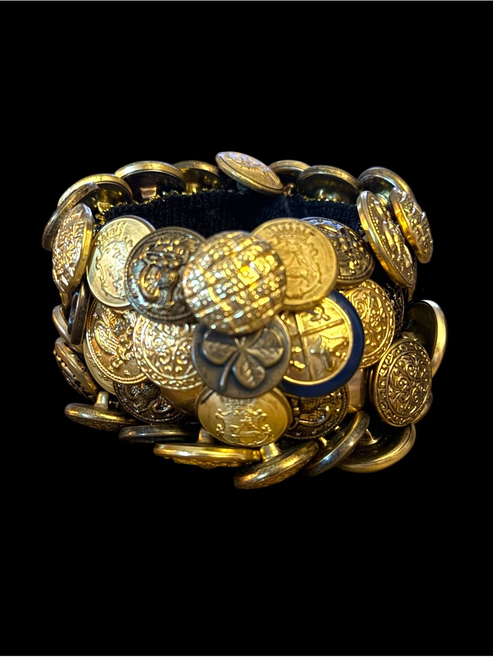 Vintage button stretch bracelet